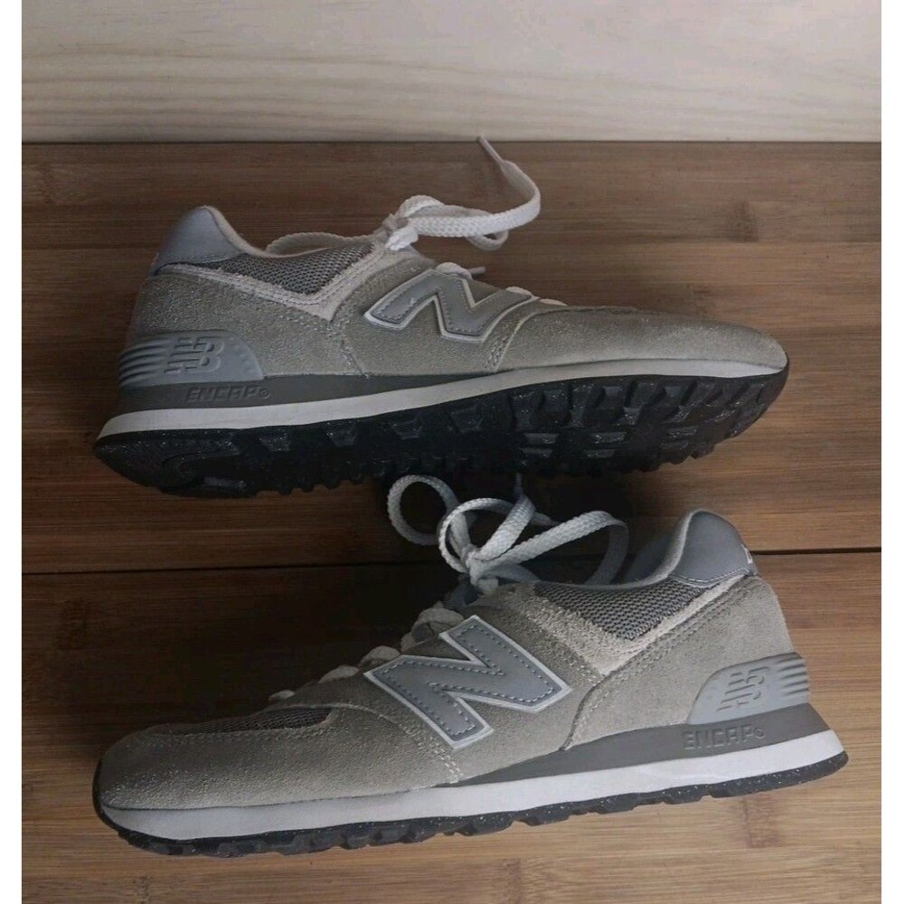 New Balance 574 Core Grey/White Size 7.5 MENS - EUC - Picture 2 of 16